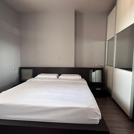 Cozynest Apartments Tirana Buitenkant foto