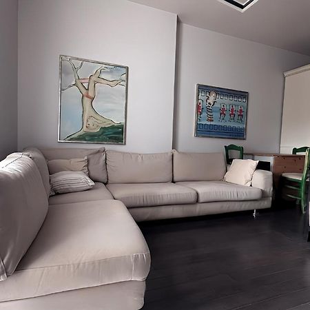 Cozynest Apartments Tirana Buitenkant foto
