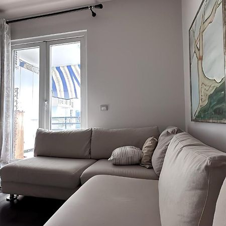Cozynest Apartments Tirana Buitenkant foto