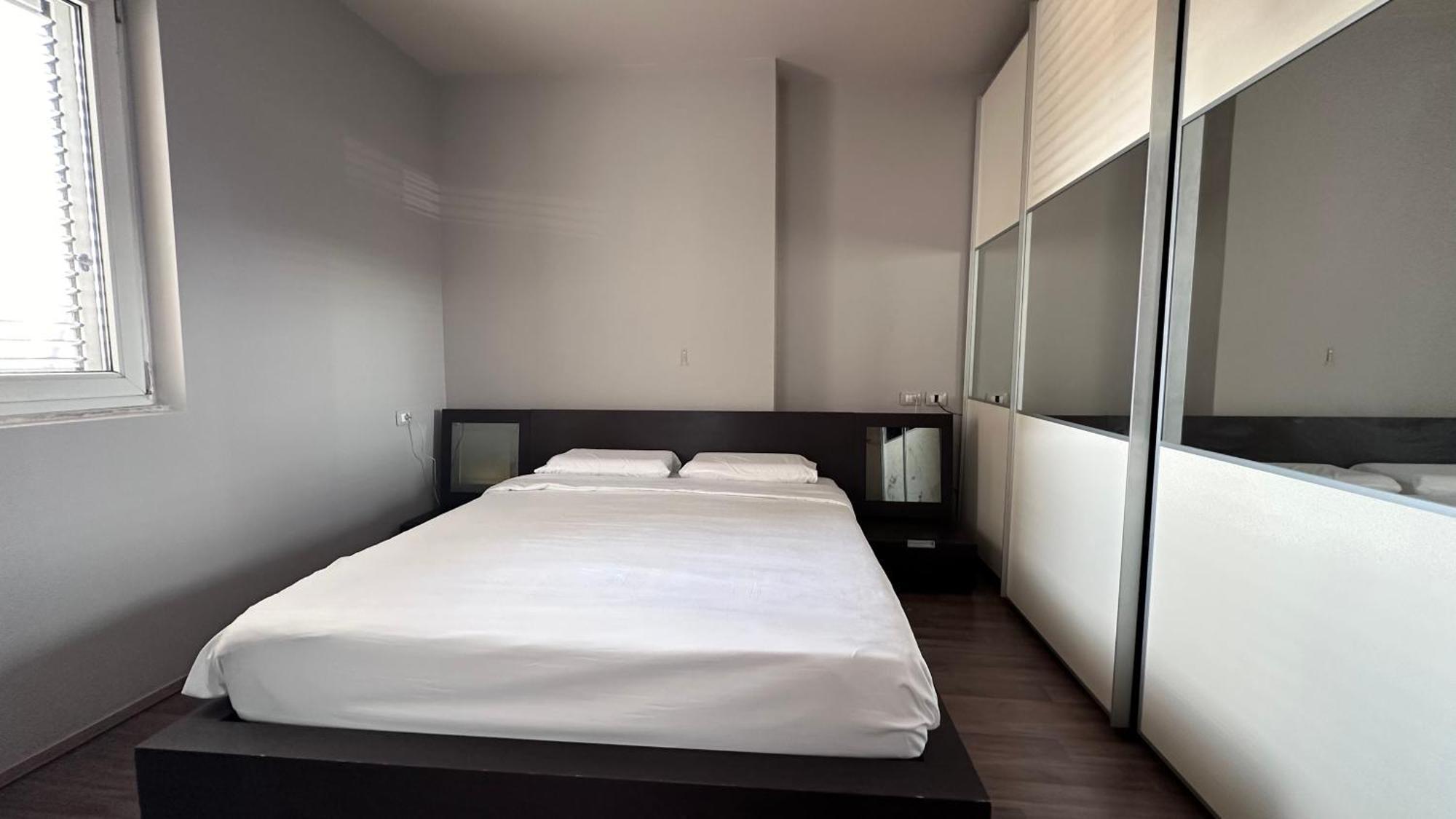Cozynest Apartments Tirana Buitenkant foto